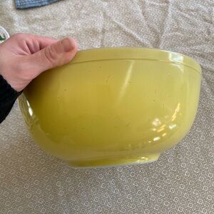 Vintage yellow Pyrex mixing bowl